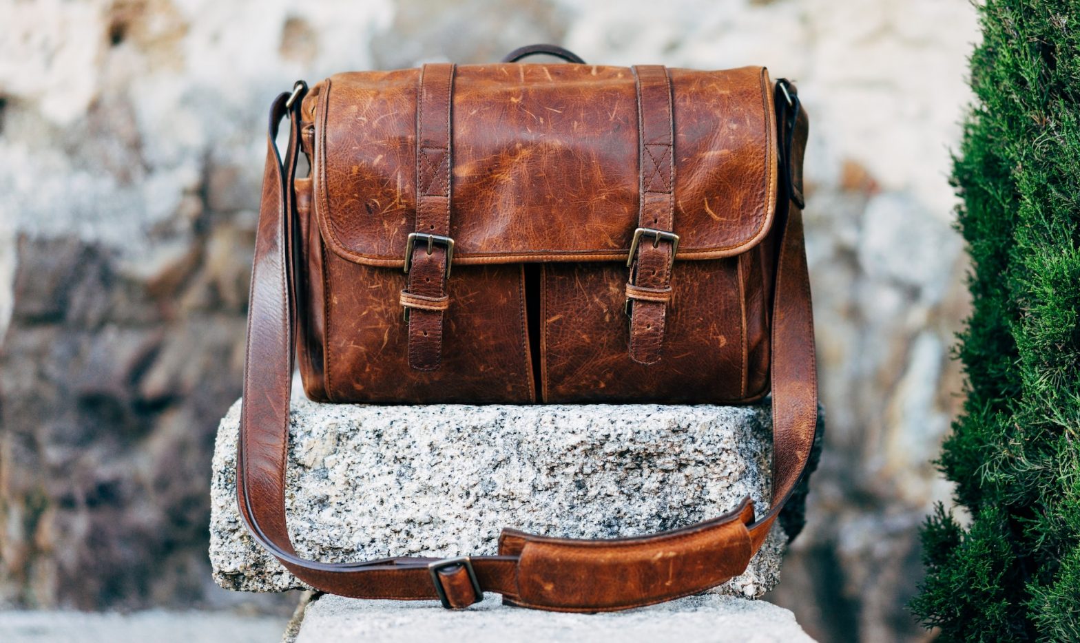 Come ravvivare gli accessori in pelle