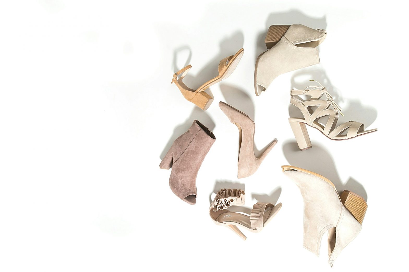 cegliere le scarpe per i pantaloni larghi