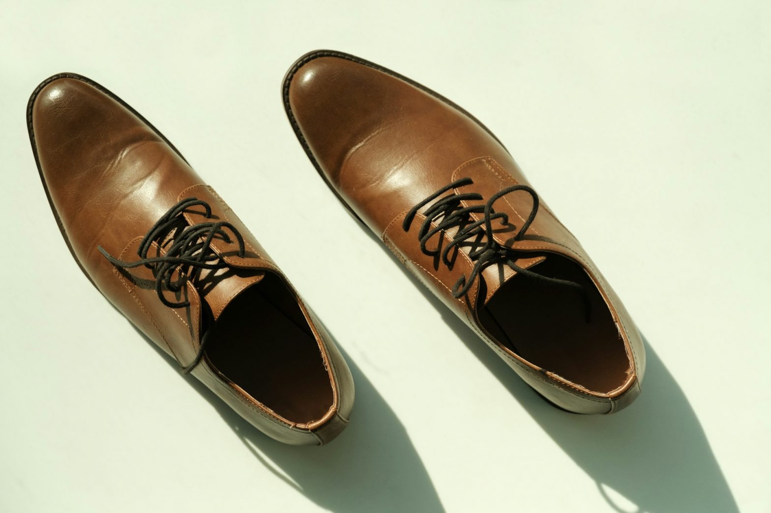 pulire le solette scarpe